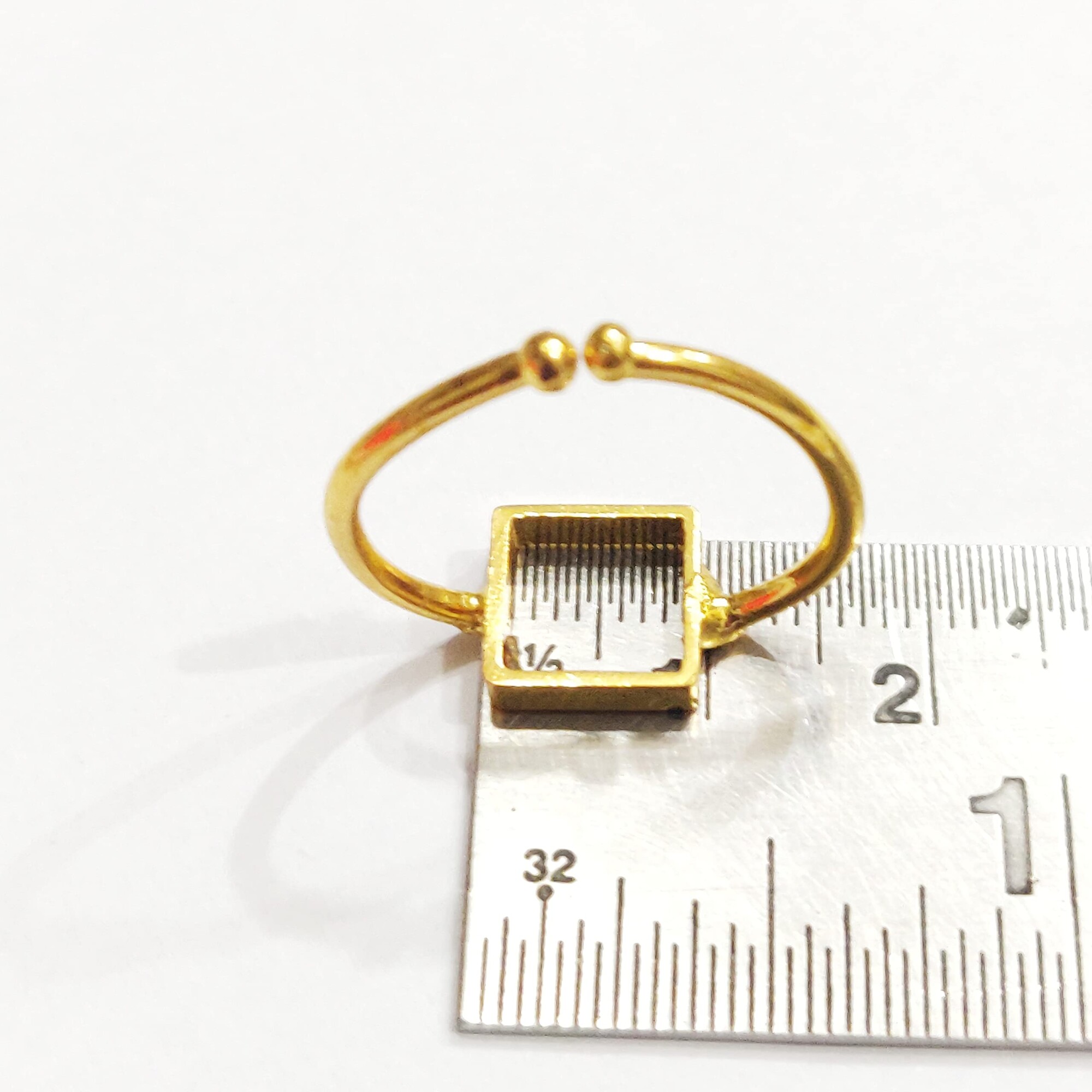 Square ring base for resin - Image 3