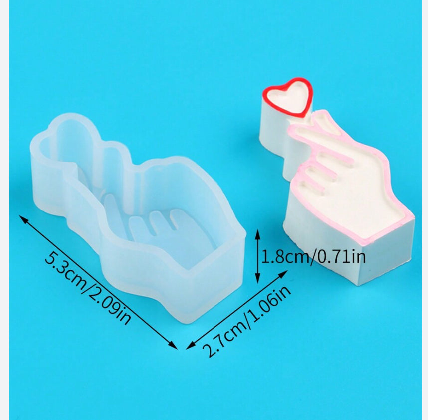 Love Heart Hand Posture Candle Mould - Image 2
